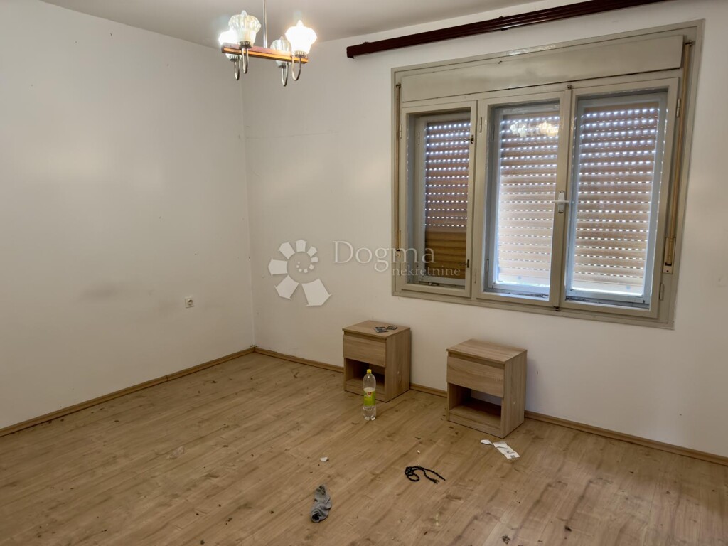 Image 6253426 - 12