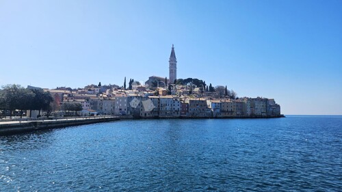 ROVINJ, STAN 120M OD MORA