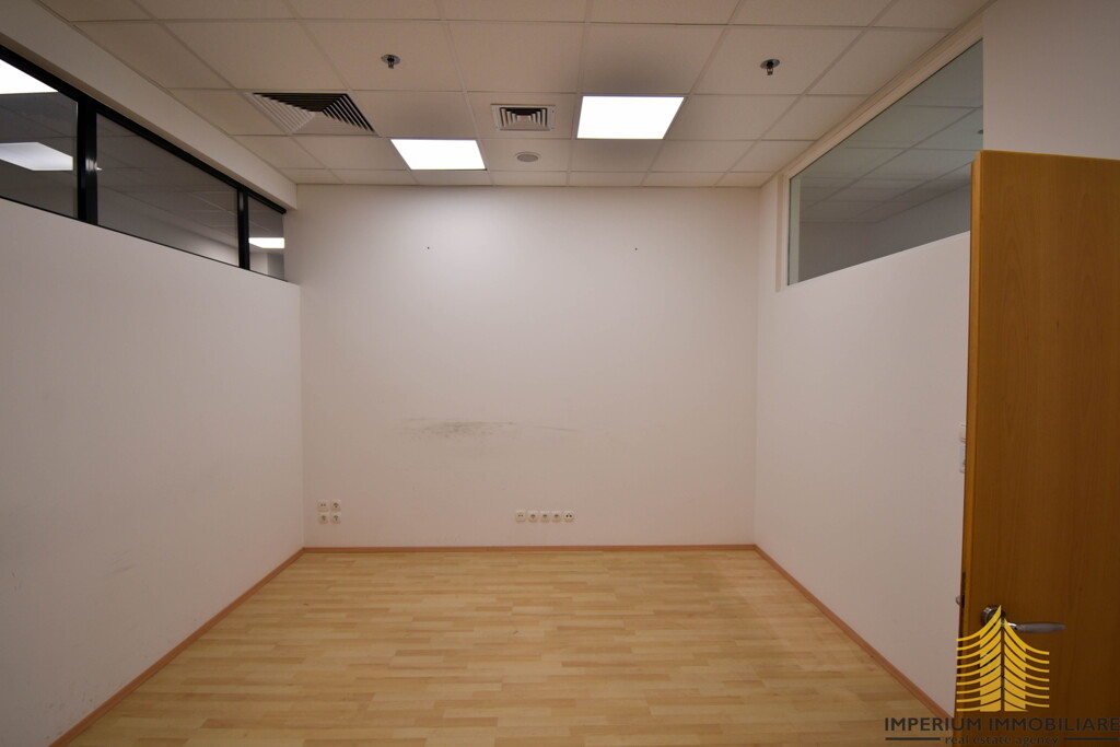 Image 6253645 - 7