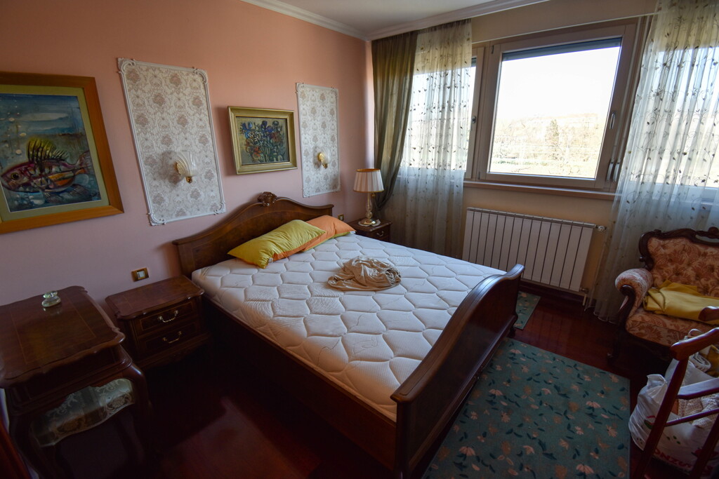 Image 6253675 - 11