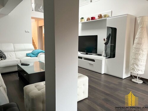NAJAM LUKSUZNOG DVOETAŽNOG STANA U CENTRU GRADA – 150m²