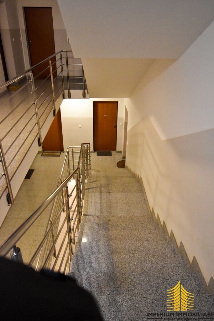 Image 6253740 - 9