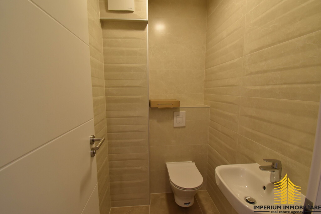 Image 6253836 - 9