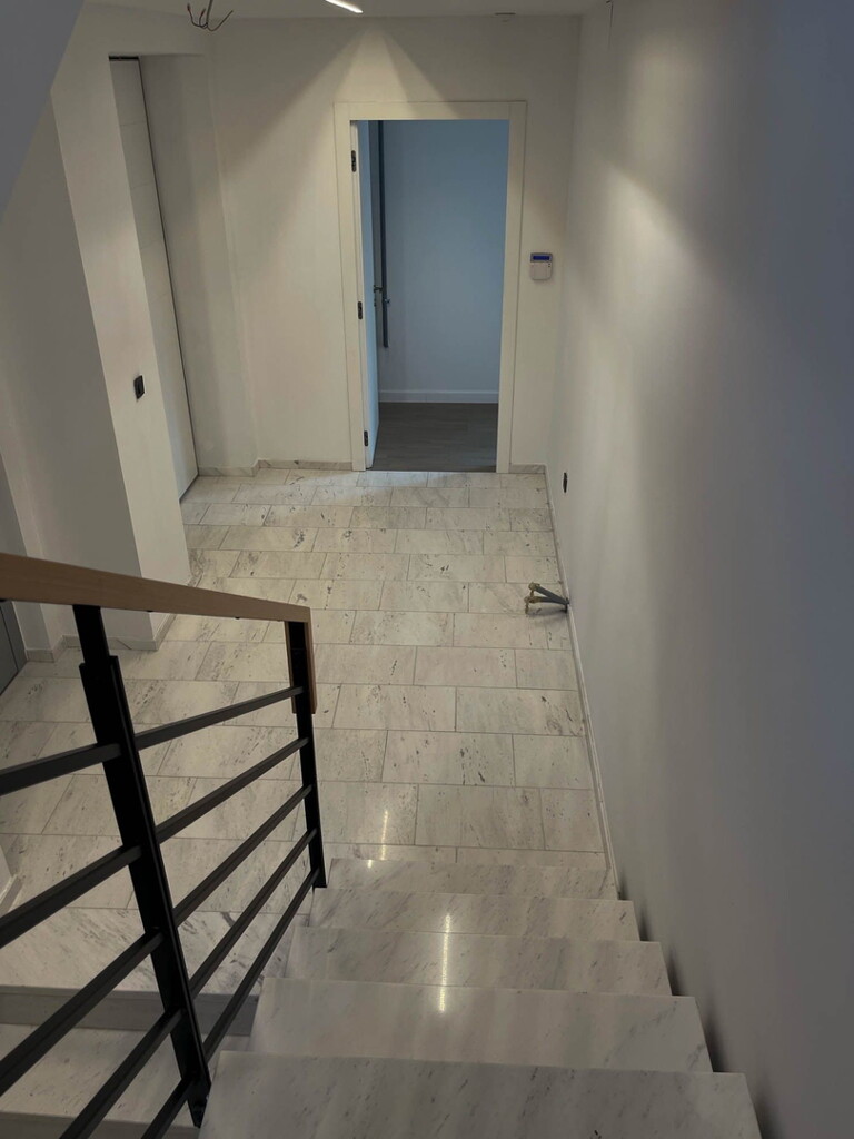 Image 6253846 - 12