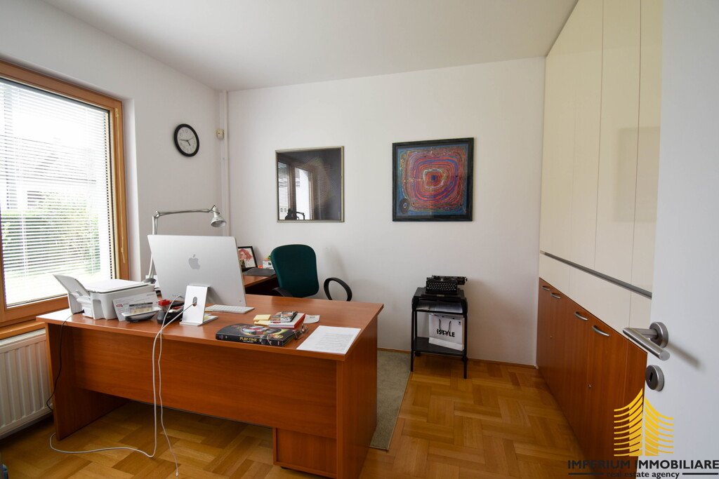 Image 6253859 - 6