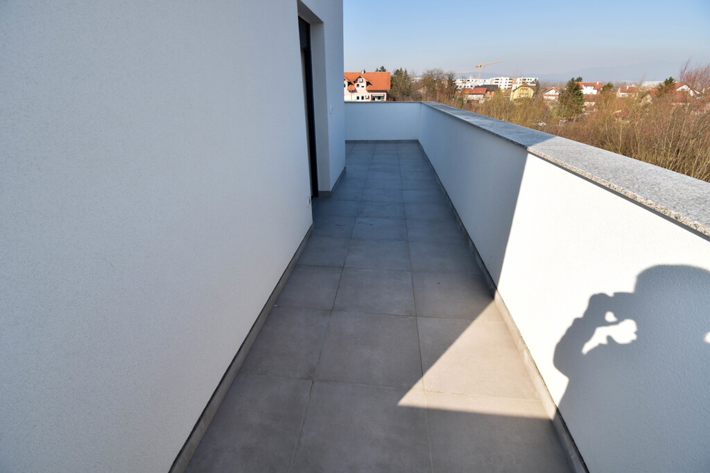 Image 6253892 - 8
