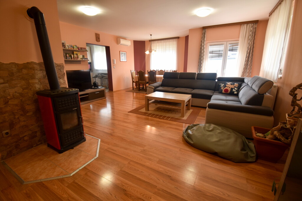 Image 6253907 - 1