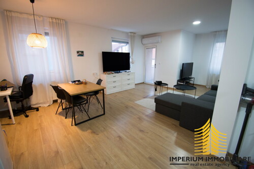Stan: Najam, 53 m2, parking, opremljen, Remiza, Voltino, Zagreb