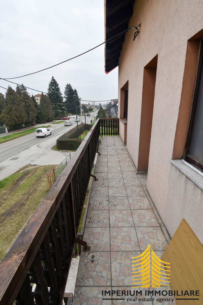 Image 6253931 - 12