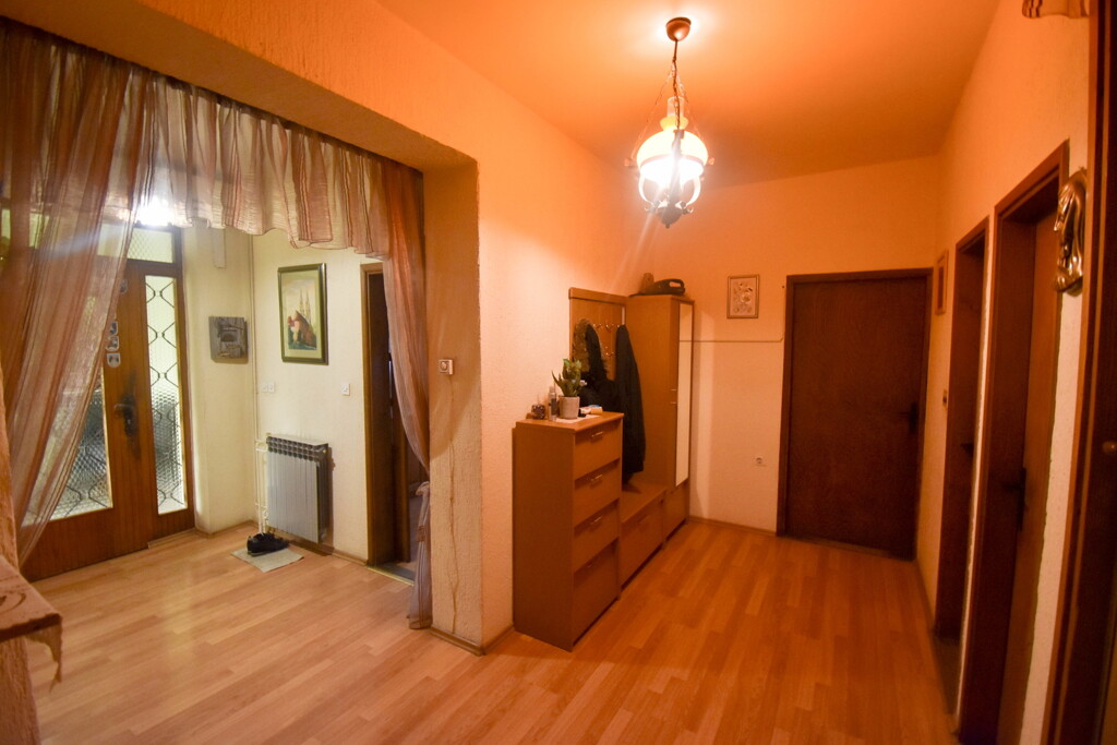 Image 6253969 - 7