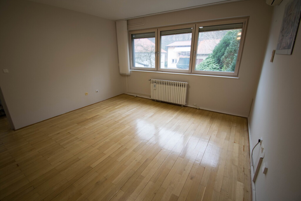 Image 6253970 - 9