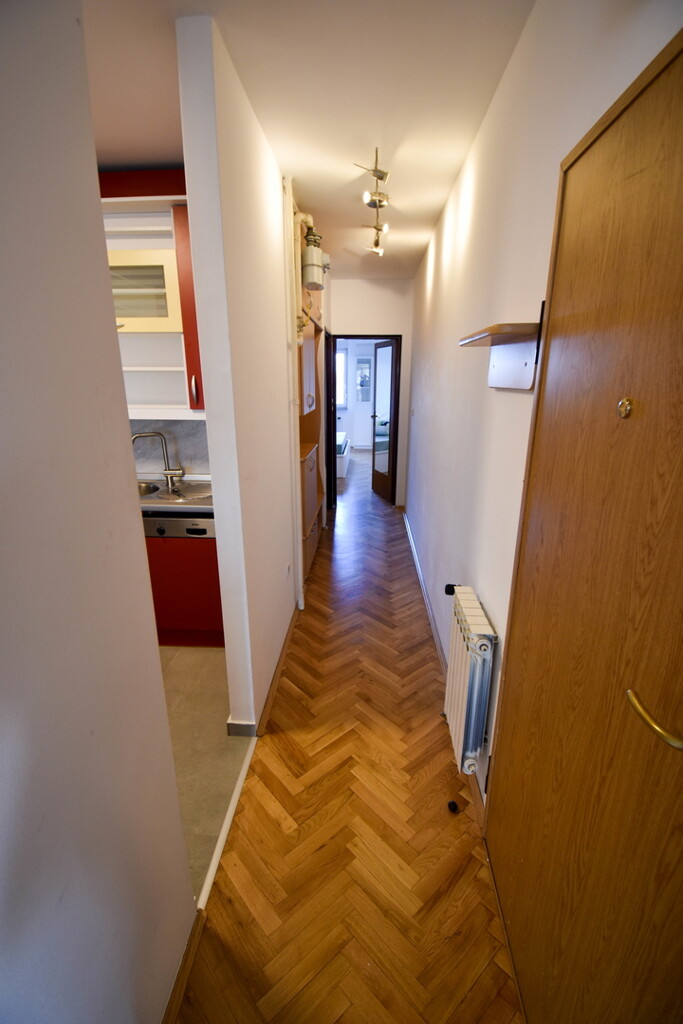 Image 6253993 - 9