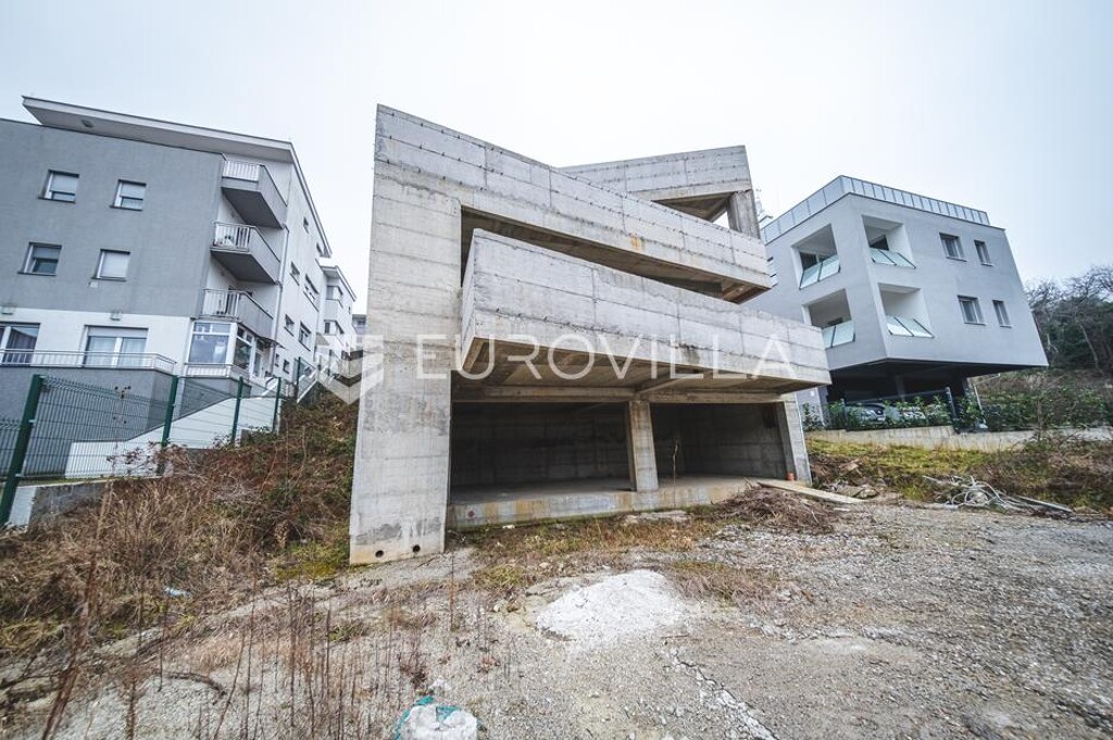 Image 6254334 - 1