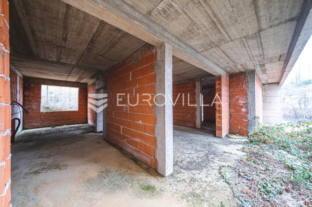 Image 6254334 - 5