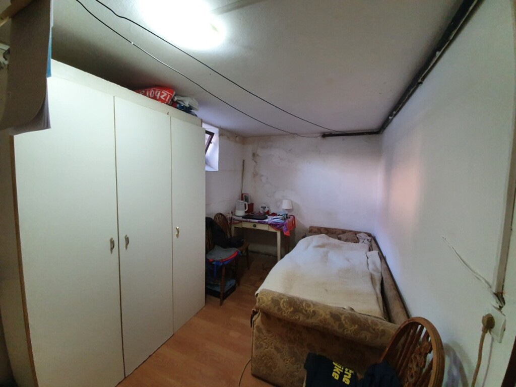 Image 6254362 - 6