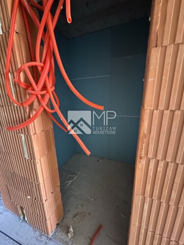 Thumbnail 6254944 - 9