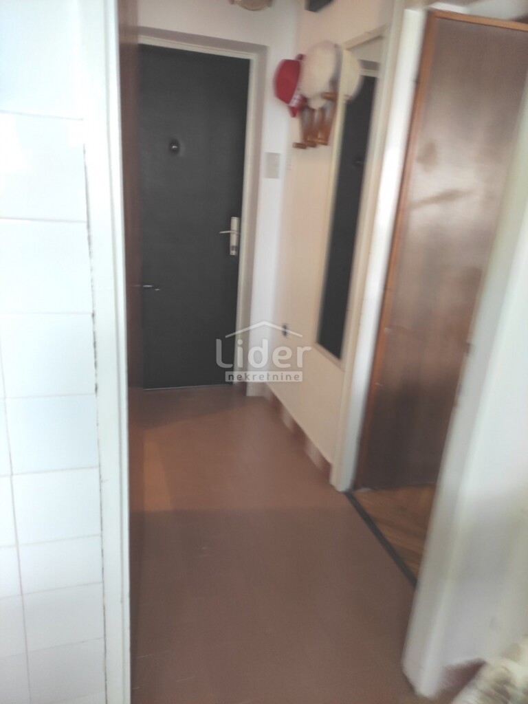 Image 6256342 - 7