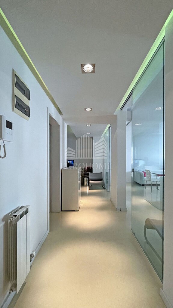 Image 6256344 - 7