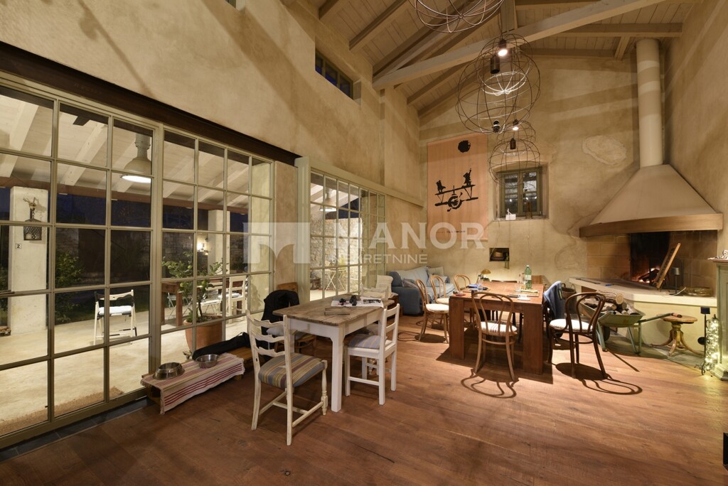 Image 6256512 - 1
