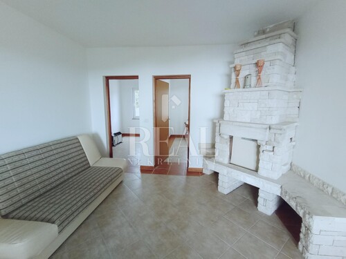 Duga Uvala stan 60m2 ,2SS+DB, pogled na more !