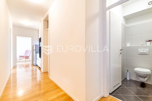 Thumbnail 6320386 - 7