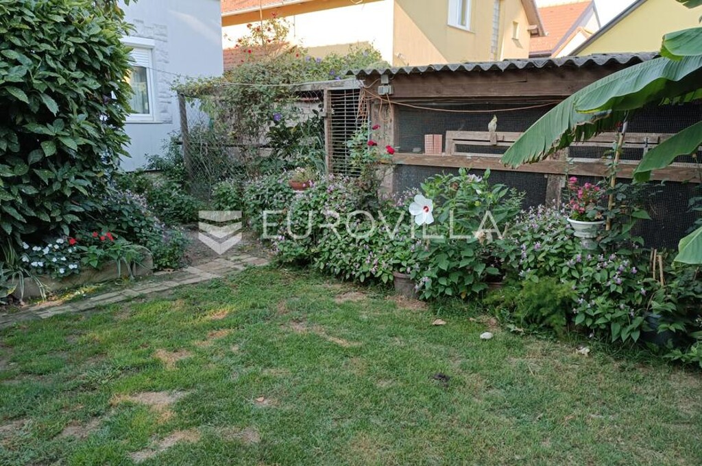 Image 6320387 - 27