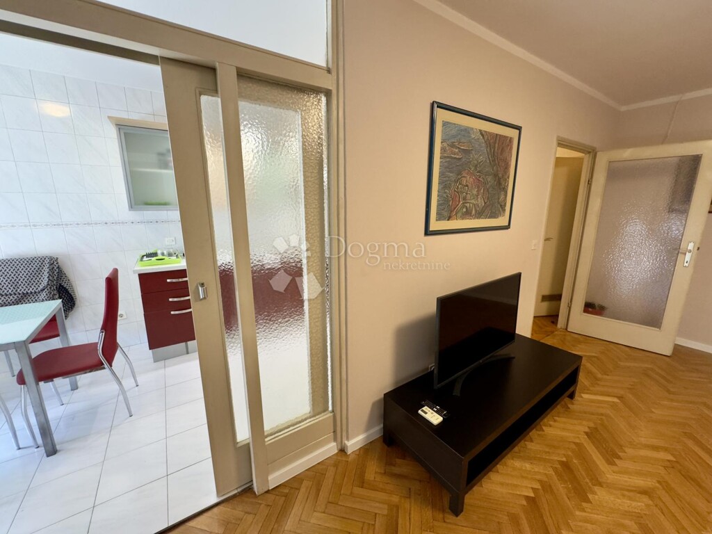 Image 6320437 - 7