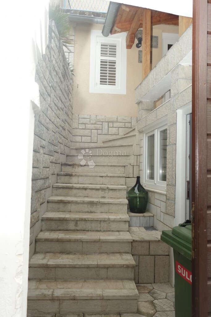 Image 6320465 - 3