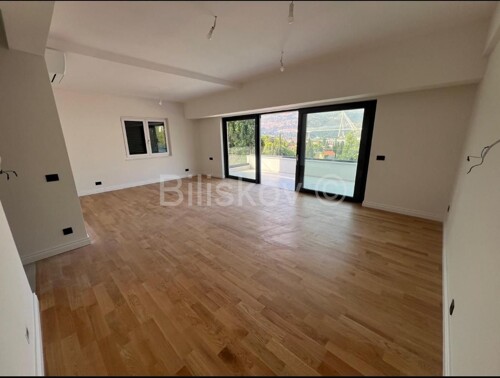 Prodaja, Lapad, atraktivan stan sa pogledom na more, 90,22m2