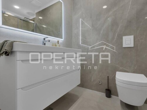 Thumbnail 6321433 - 8