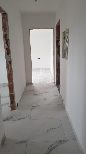 Thumbnail 6321453 - 5