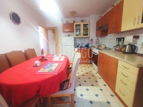 DRENOVA, stan 54.26m2, 2skl 1 kat, balkon, mogućnost 2s+db