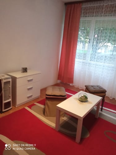 Prodajem stan u prizemlju zgrade, Utrina
