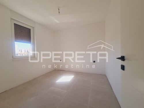 Thumbnail 6322442 - 5