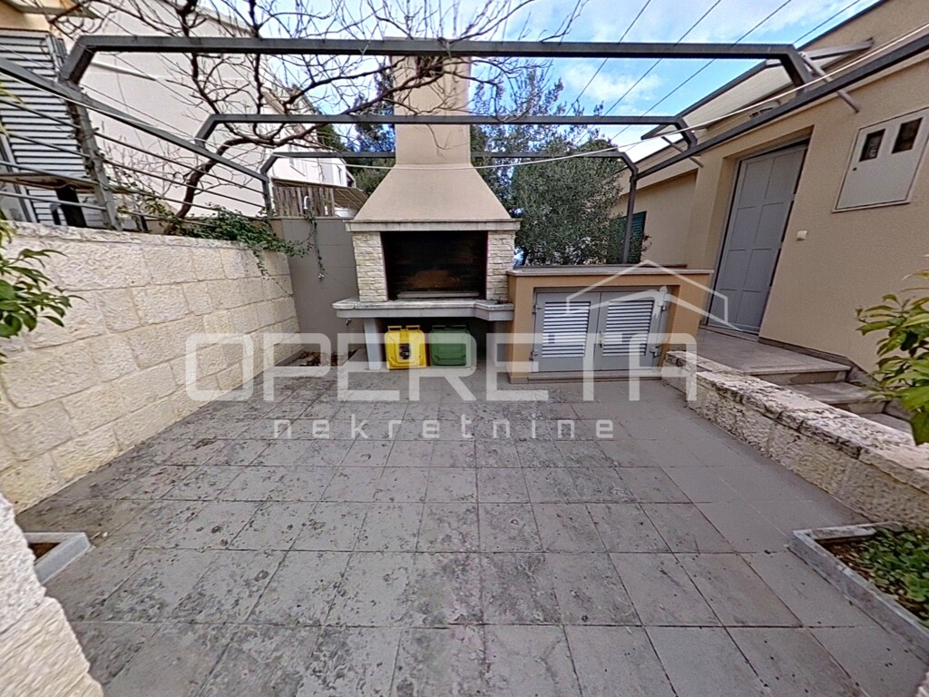 Image 6322459 - 10