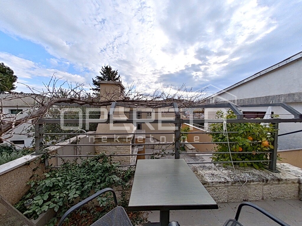 Image 6322459 - 12