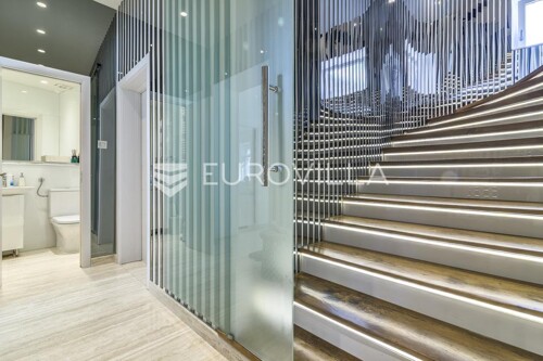 Thumbnail 6322565 - 8