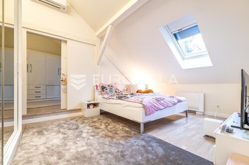 Thumbnail 6322565 - 11