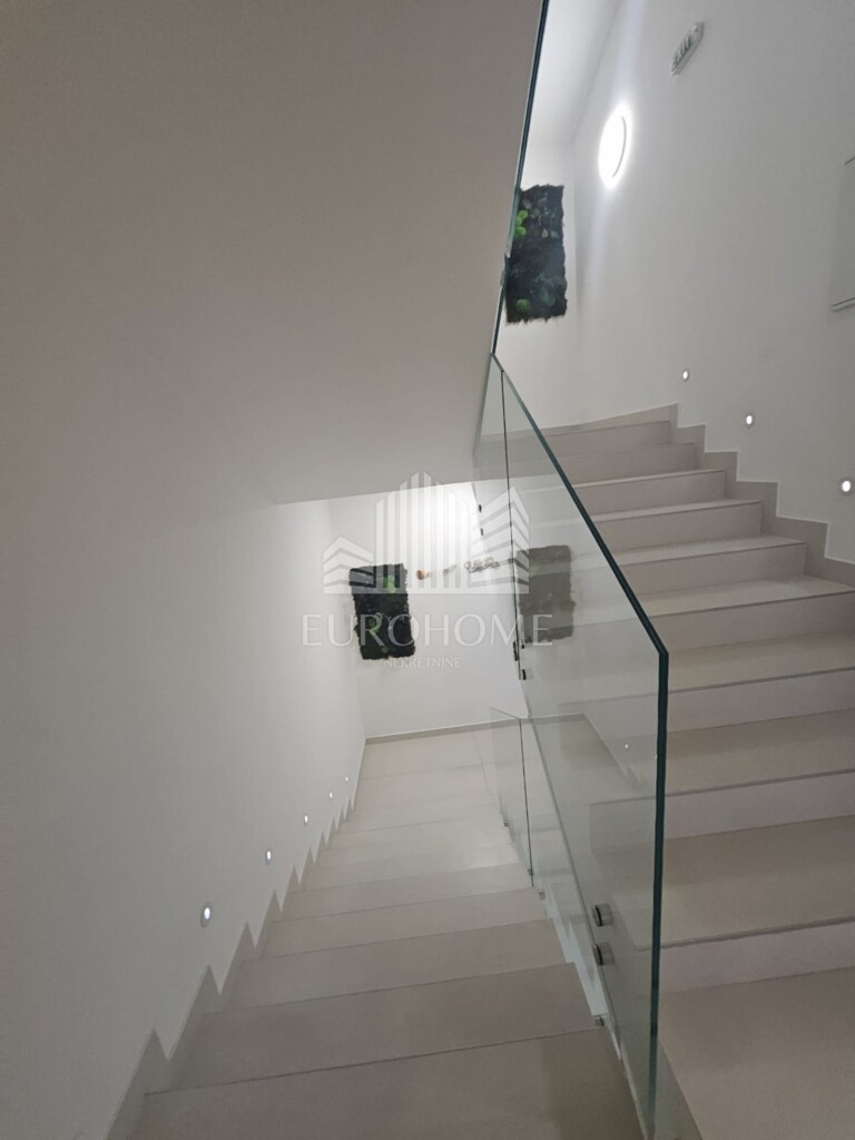 Image 6322609 - 3
