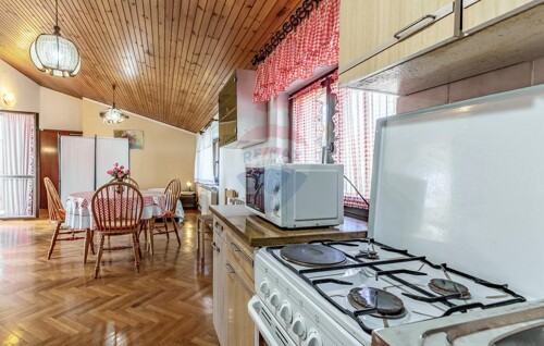 Istra,Premantura,stan sa terasom i pogledom na more