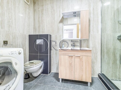 Thumbnail 6322787 - 3