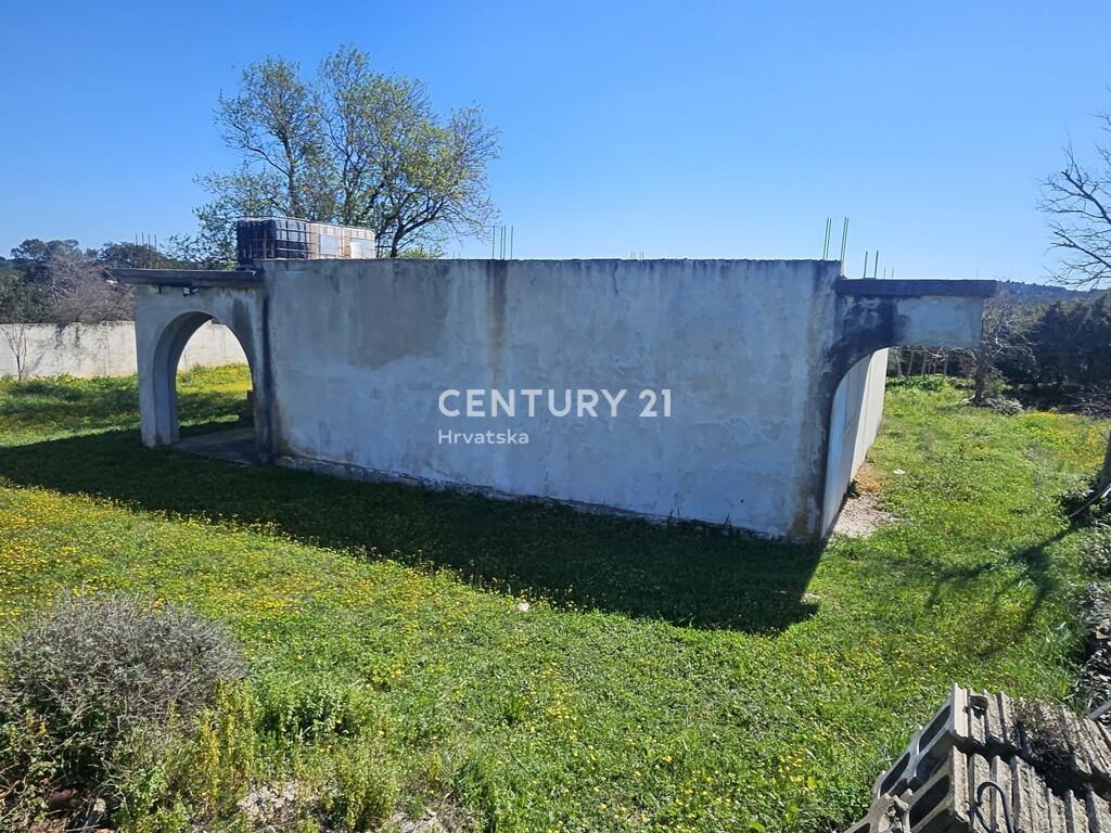 Image 6323084 - 8