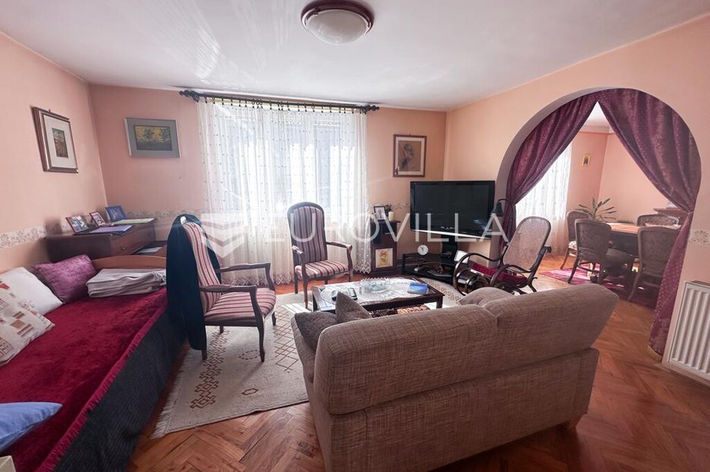 Image 6323195 - 10