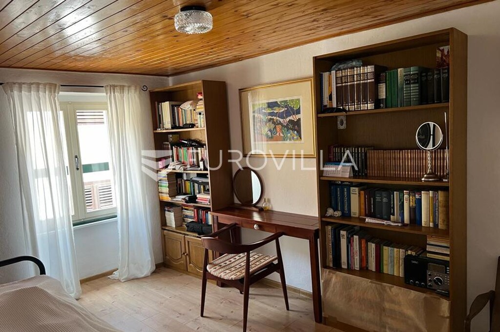 Image 6323200 - 6