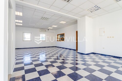 Thumbnail 6323208 - 3