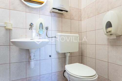 Thumbnail 6323208 - 6