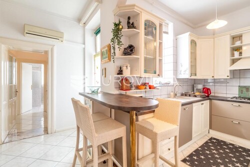 Thumbnail 6323218 - 4