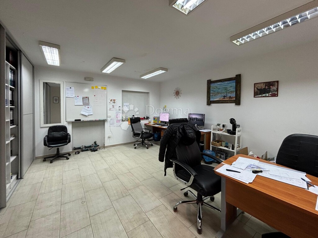 Image 6323255 - 13
