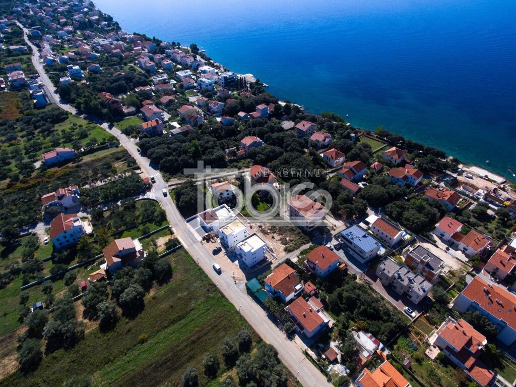 Image 6323272 - 11