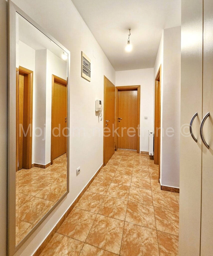 Image 6323376 - 12